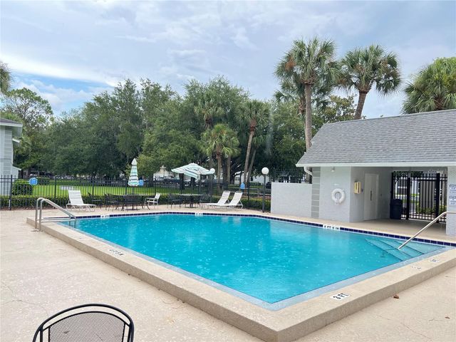 572 FAIRWAYS LANE N204, Ocala, FL 34472