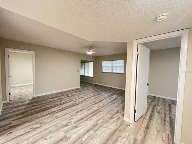 572 FAIRWAYS LANE N204, Ocala, FL 34472