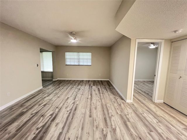 572 FAIRWAYS LANE N204, Ocala, FL 34472
