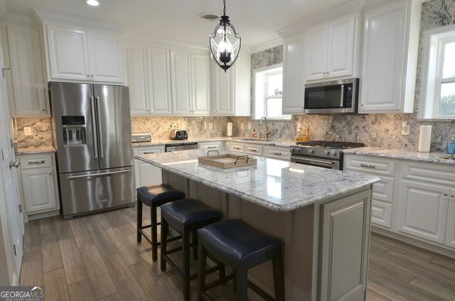 614 9th Avenue, Eastman, GA 31023