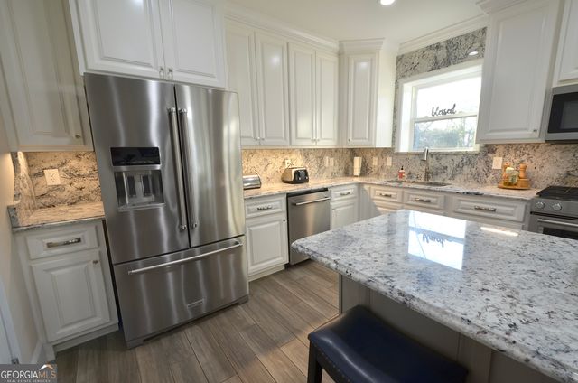 614 9th Avenue, Eastman, GA 31023