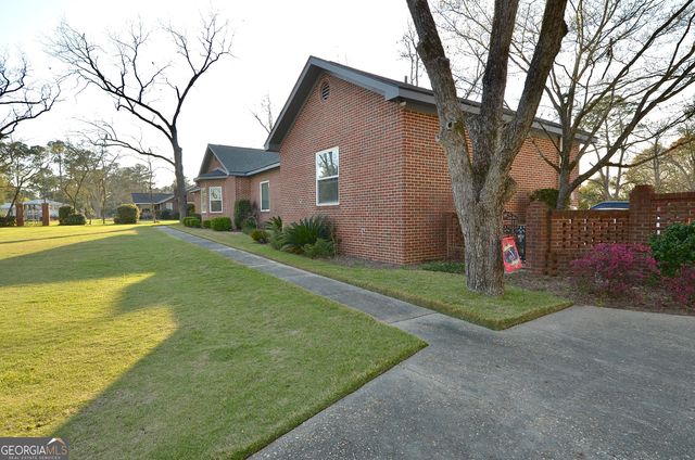 614 9th Avenue, Eastman, GA 31023