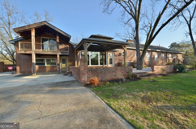 614 9th Avenue, Eastman, GA 31023