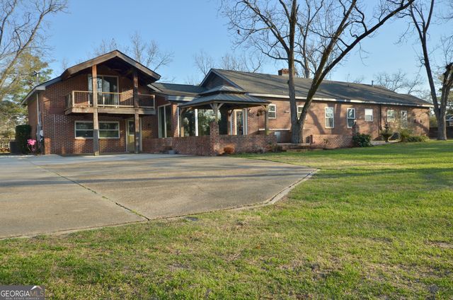 614 9th Avenue, Eastman, GA 31023