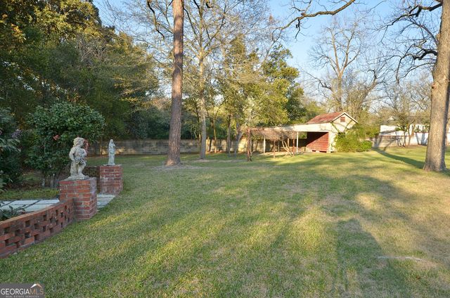 614 9th Avenue, Eastman, GA 31023