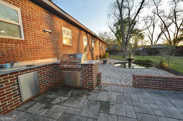 614 9th Avenue, Eastman, GA 31023