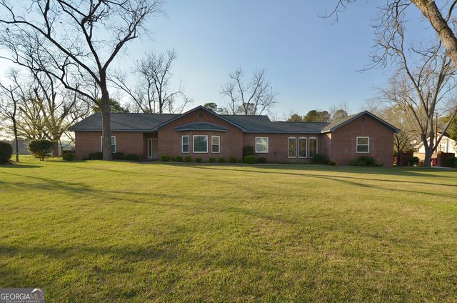 614 9th Avenue, Eastman, GA 31023