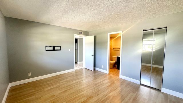 8040 N Colony Circle Unit 207, Tamarac, FL 33321