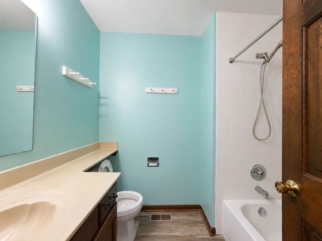 1696 Vermont Drive, Elk Grove Village, IL 60007