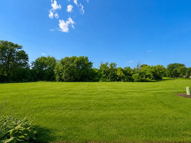 1696 Vermont Drive, Elk Grove Village, IL 60007