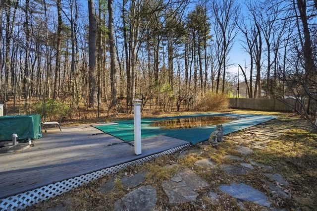 7 Fuller Road, Sutton, MA 01590