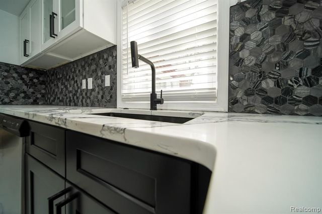 243 Newport Street, Detroit, MI 48215