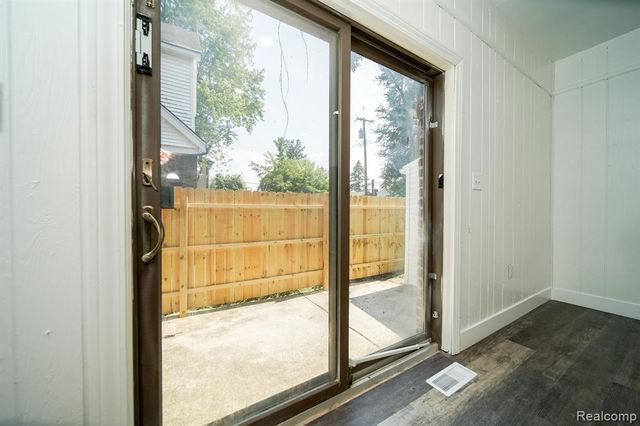 243 Newport Street, Detroit, MI 48215