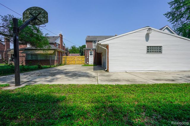 243 Newport Street, Detroit, MI 48215