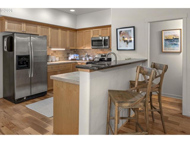 217 Nw 117TH Loop, Portland, OR 97229