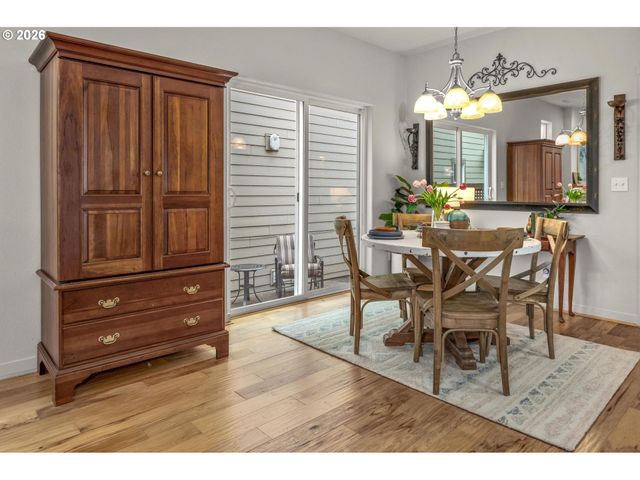 217 Nw 117TH Loop, Portland, OR 97229
