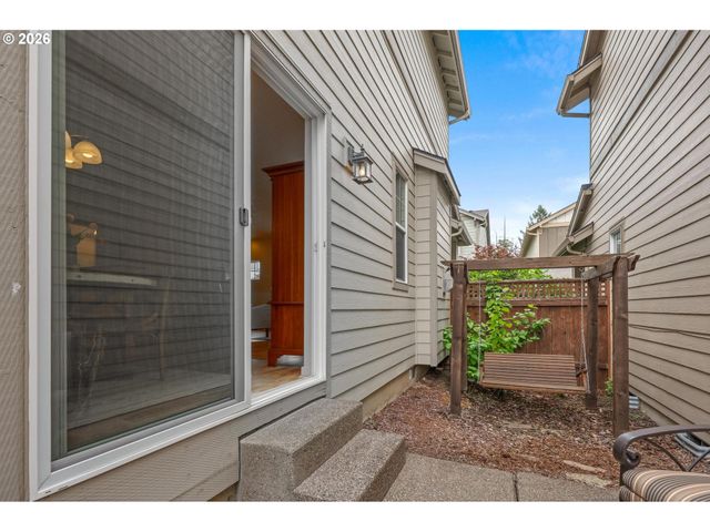 217 Nw 117TH Loop, Portland, OR 97229