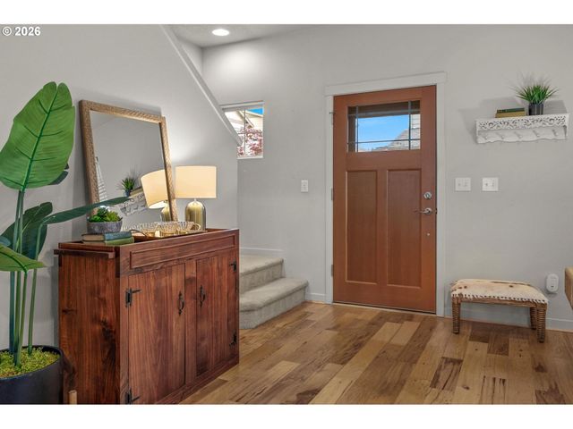 217 Nw 117TH Loop, Portland, OR 97229
