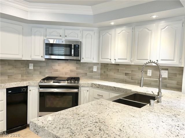 2633 Golden Sands Drive, Las Vegas, NV 89128