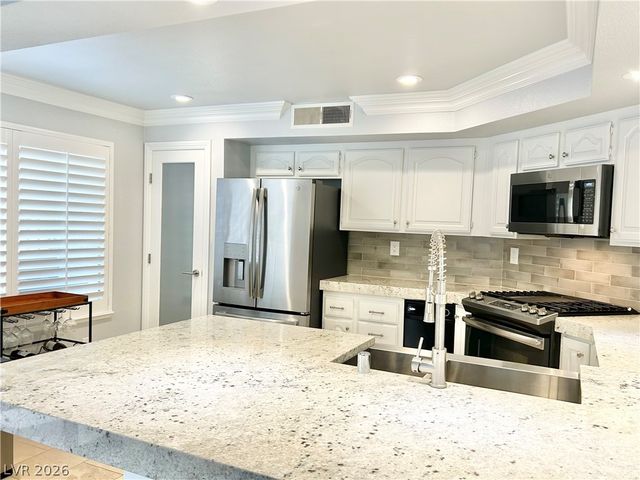 2633 Golden Sands Drive, Las Vegas, NV 89128