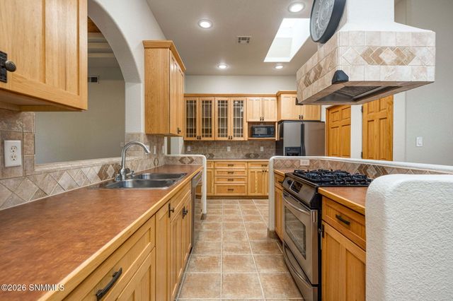 2090 Wagon Mound, Las Cruces, NM 88012