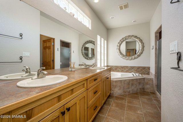 2090 Wagon Mound, Las Cruces, NM 88012