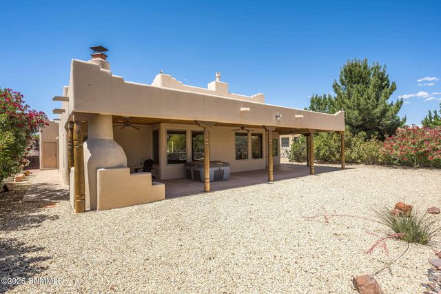 2090 Wagon Mound, Las Cruces, NM 88012