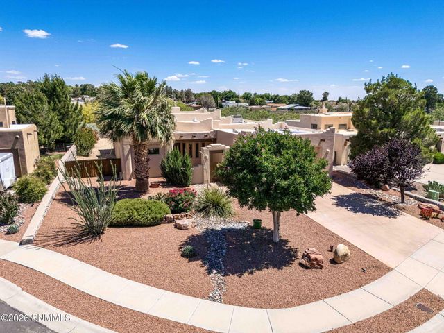 2090 Wagon Mound, Las Cruces, NM 88012