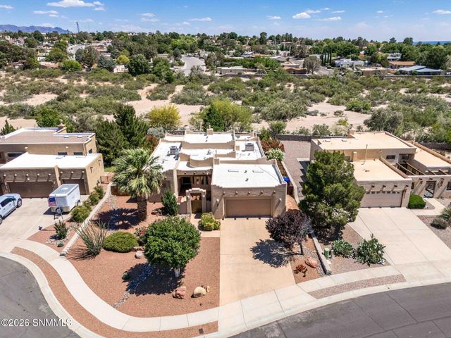 2090 Wagon Mound, Las Cruces, NM 88012