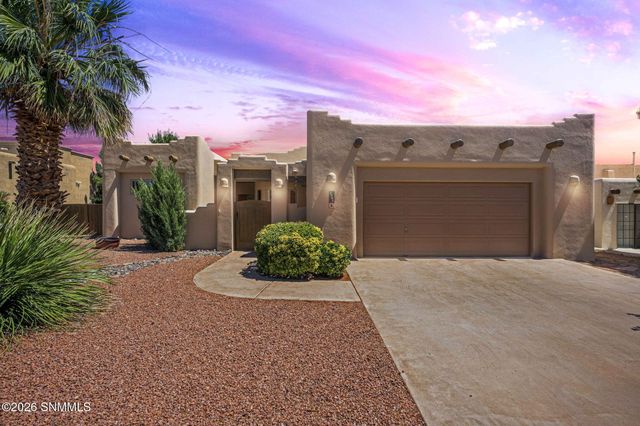 2090 Wagon Mound, Las Cruces, NM 88012