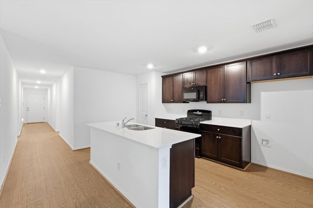1101 Green Oaks Drive, Hutchins, TX 75141