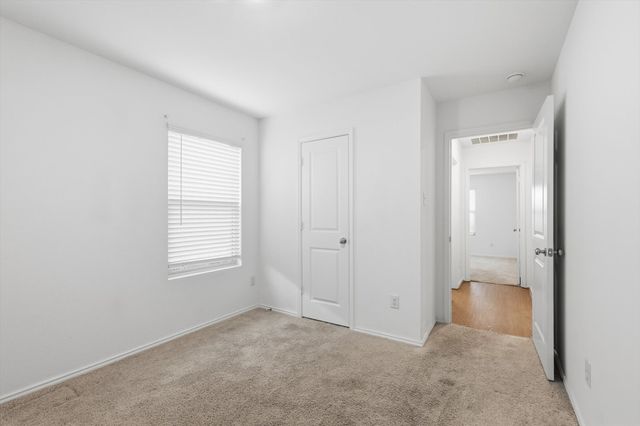 1101 Green Oaks Drive, Hutchins, TX 75141