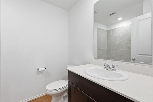1101 Green Oaks Drive, Hutchins, TX 75141