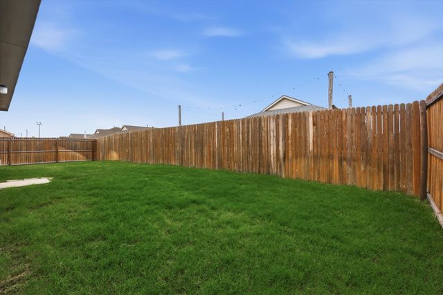 1101 Green Oaks Drive, Hutchins, TX 75141