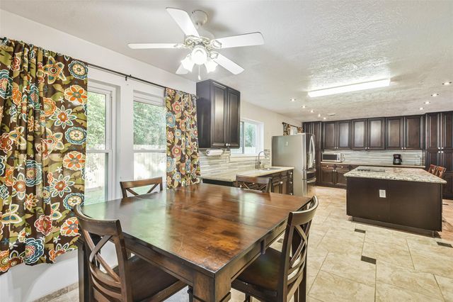 12 Coralberry Road, Spring, TX 77381