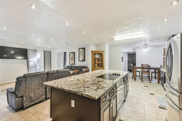 12 Coralberry Road, Spring, TX 77381