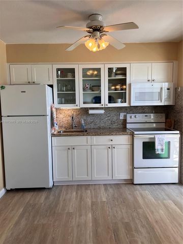 2600 N Surf Road 403, Hollywood, FL 33019