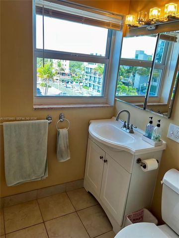 2600 N Surf Road 403, Hollywood, FL 33019