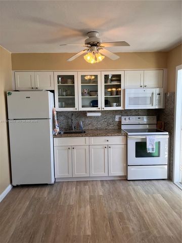 2600 N Surf Road 403, Hollywood, FL 33019
