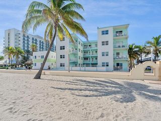 2600 N Surf Road 403, Hollywood, FL 33019