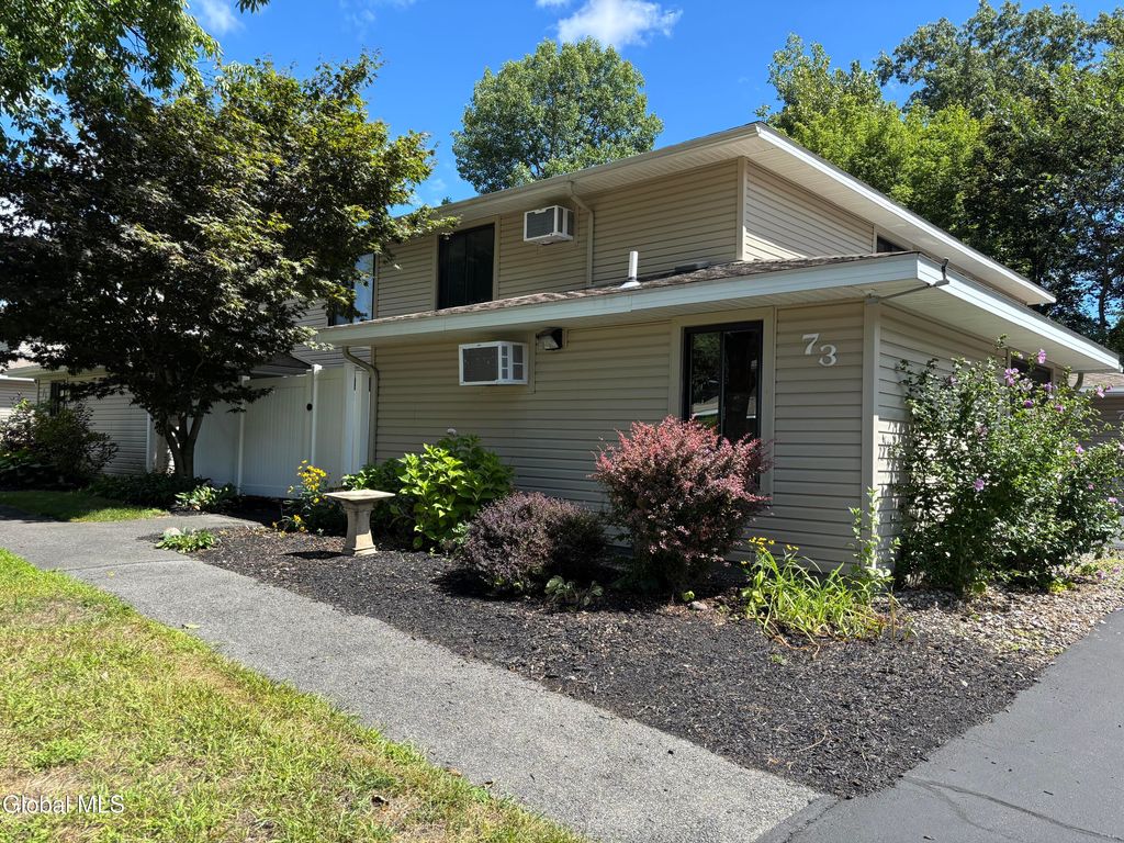 73 Yorkshire Drive, East Greenbush, NY 12061