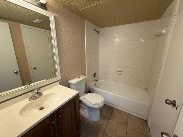 10555 Turtlewood Court 2011, Houston, TX 77072