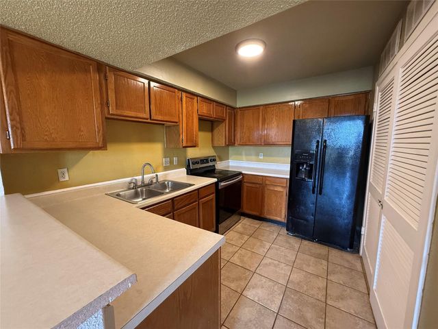 10555 Turtlewood Court 2011, Houston, TX 77072