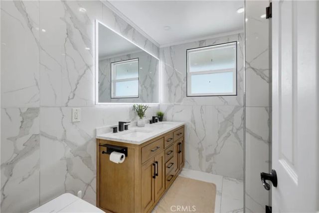 9471 Mokihana, Huntington Beach, CA 92646