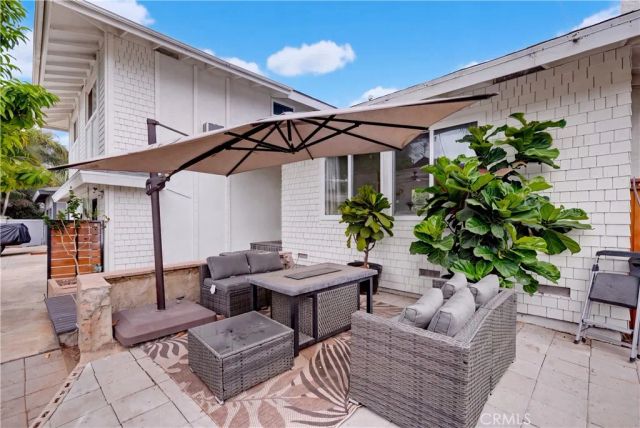 9471 Mokihana, Huntington Beach, CA 92646