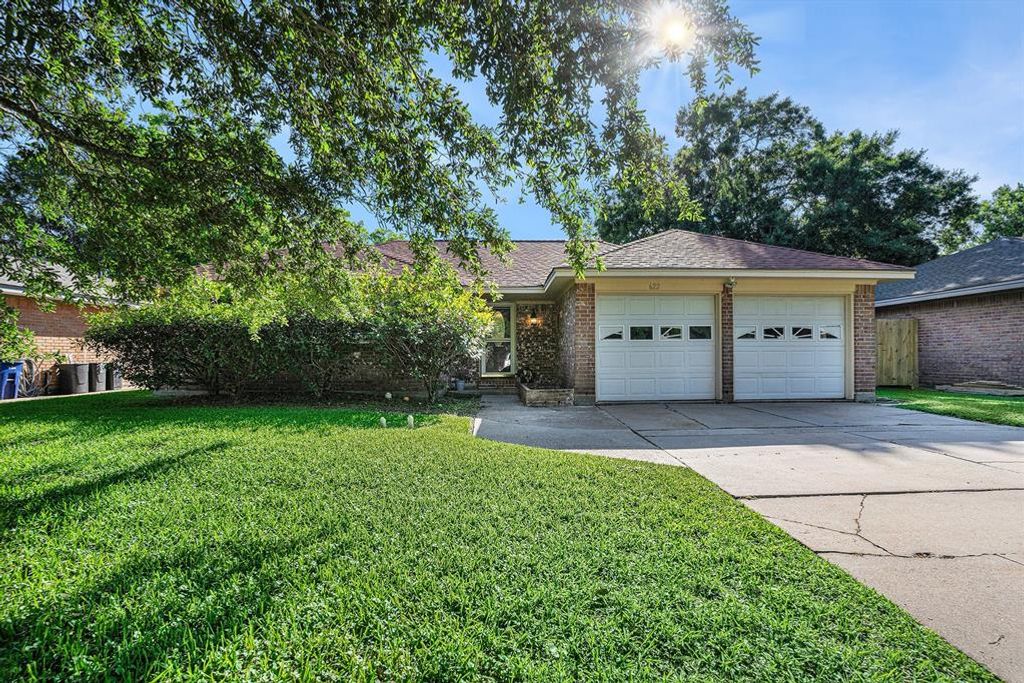 622 Seminole Drive, Kemah, TX 77565