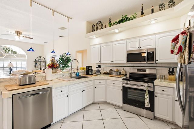 8704 CYPRESS LAKES BOULEVARD, New Port Richey, FL 34653