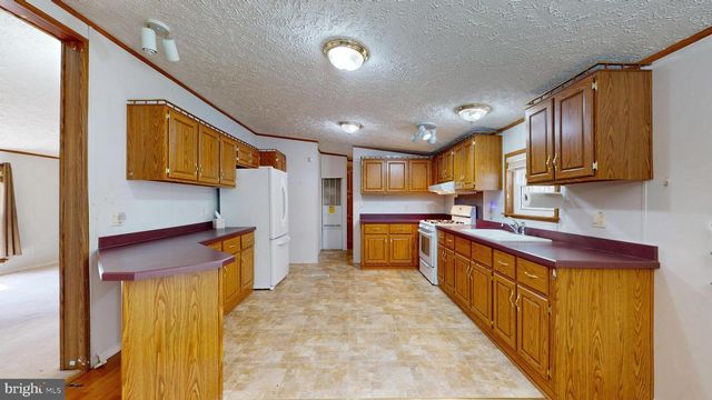 215 BOOKER AVE, Egg Harbor Township, NJ 08234