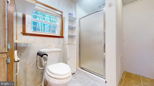 215 BOOKER AVE, Egg Harbor Township, NJ 08234