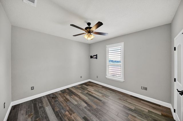 7209 E County Rd 96, Midland, TX 79706